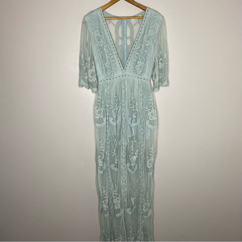 Magnolia Boutique Floral Lace V Neck Maxi Dress size S